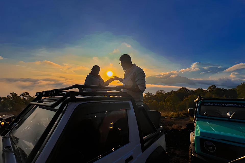 Jeep sunrise