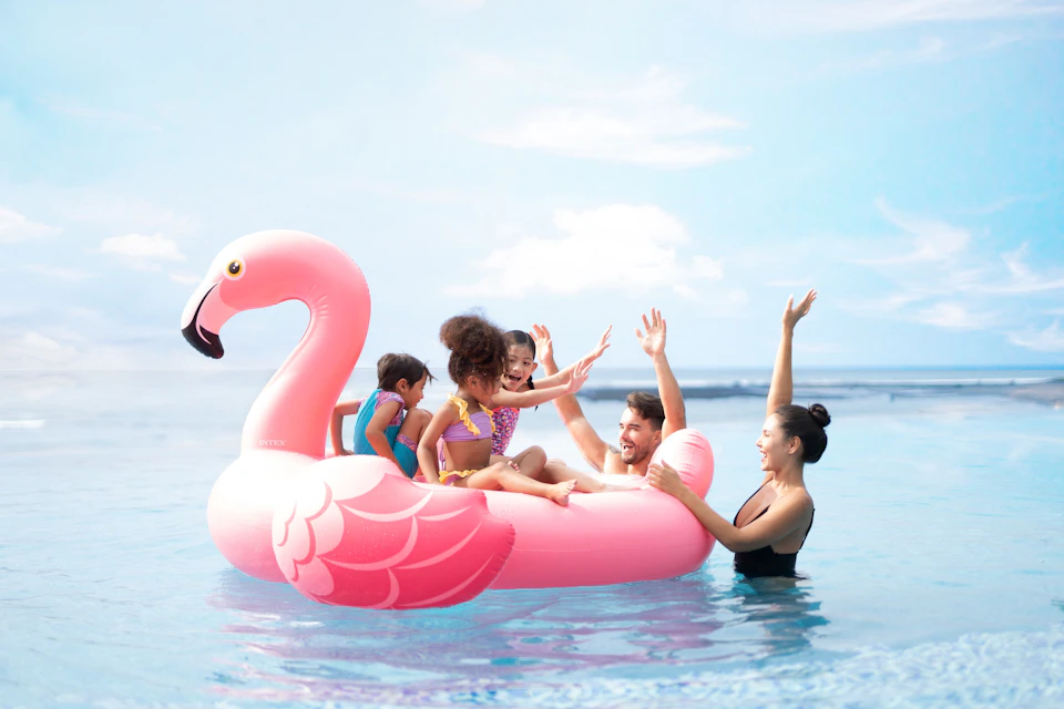 Flamingo Beach Club Day Pass