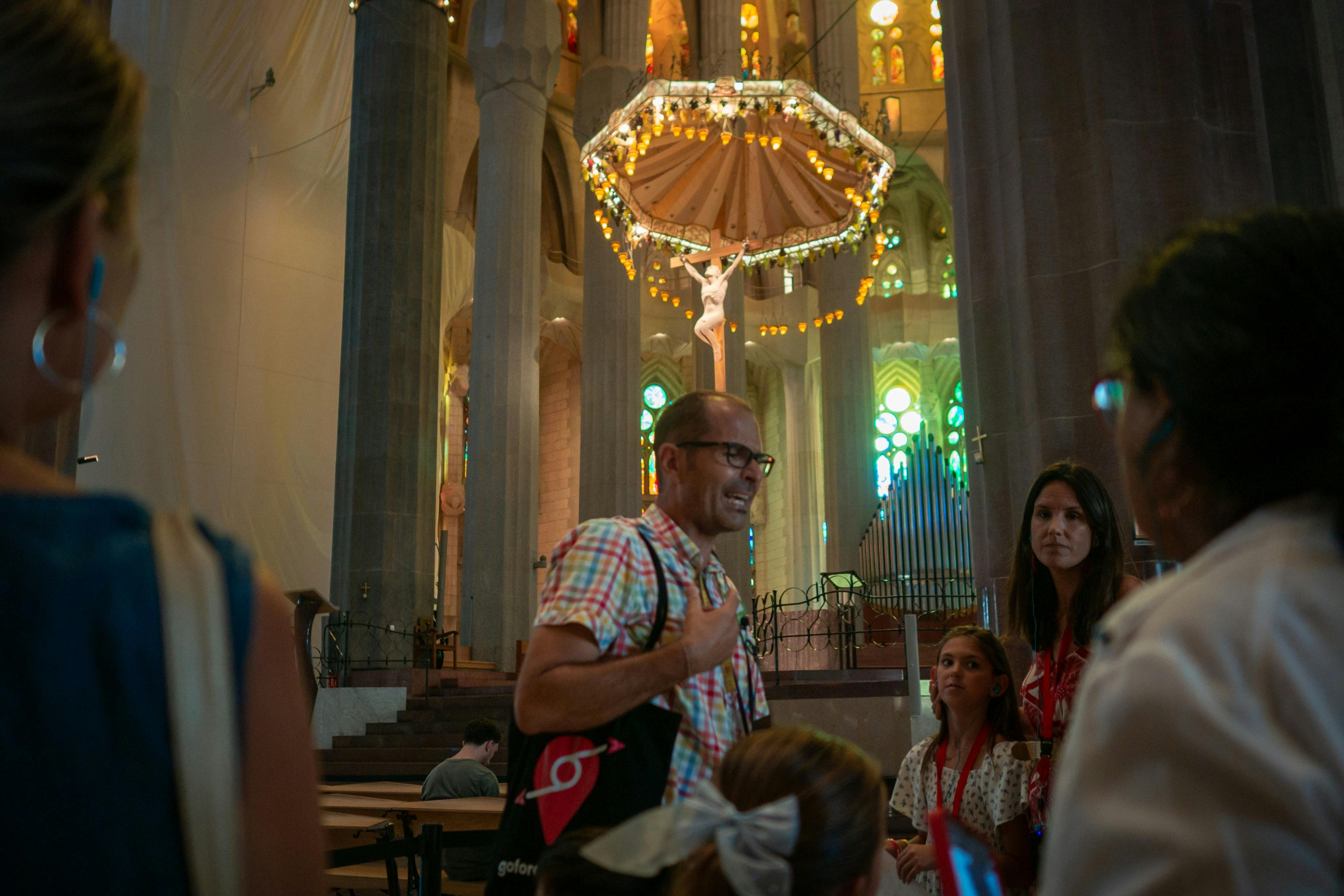 Sagrada Familia: Biglietto con accesso rapido + Tour guidato privato — 7