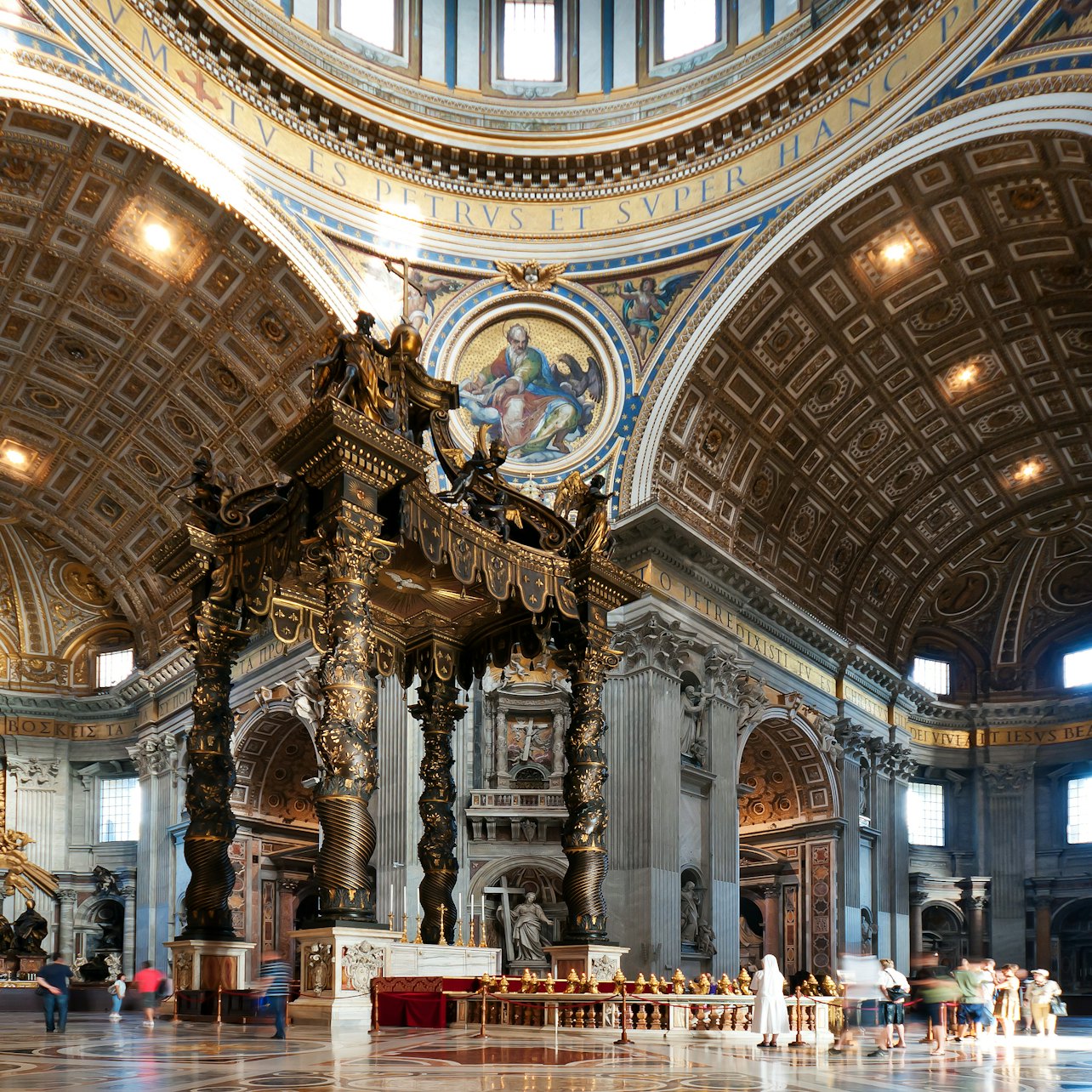 Basílica y Cúpula de San Pedro: Visita guiada por la mañana temprano - Alojamientos en Roma