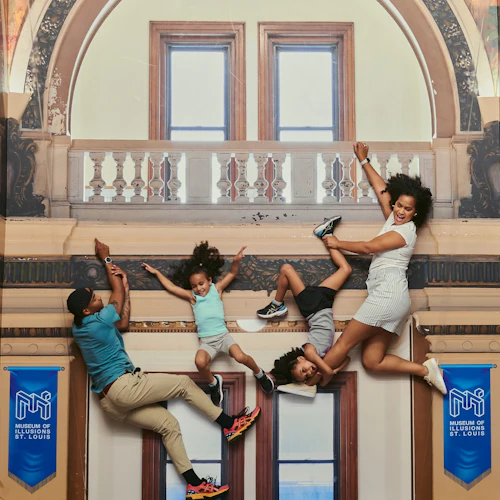 Museu das Ilusões St. Louis: bilhete de entrada - Photo 2