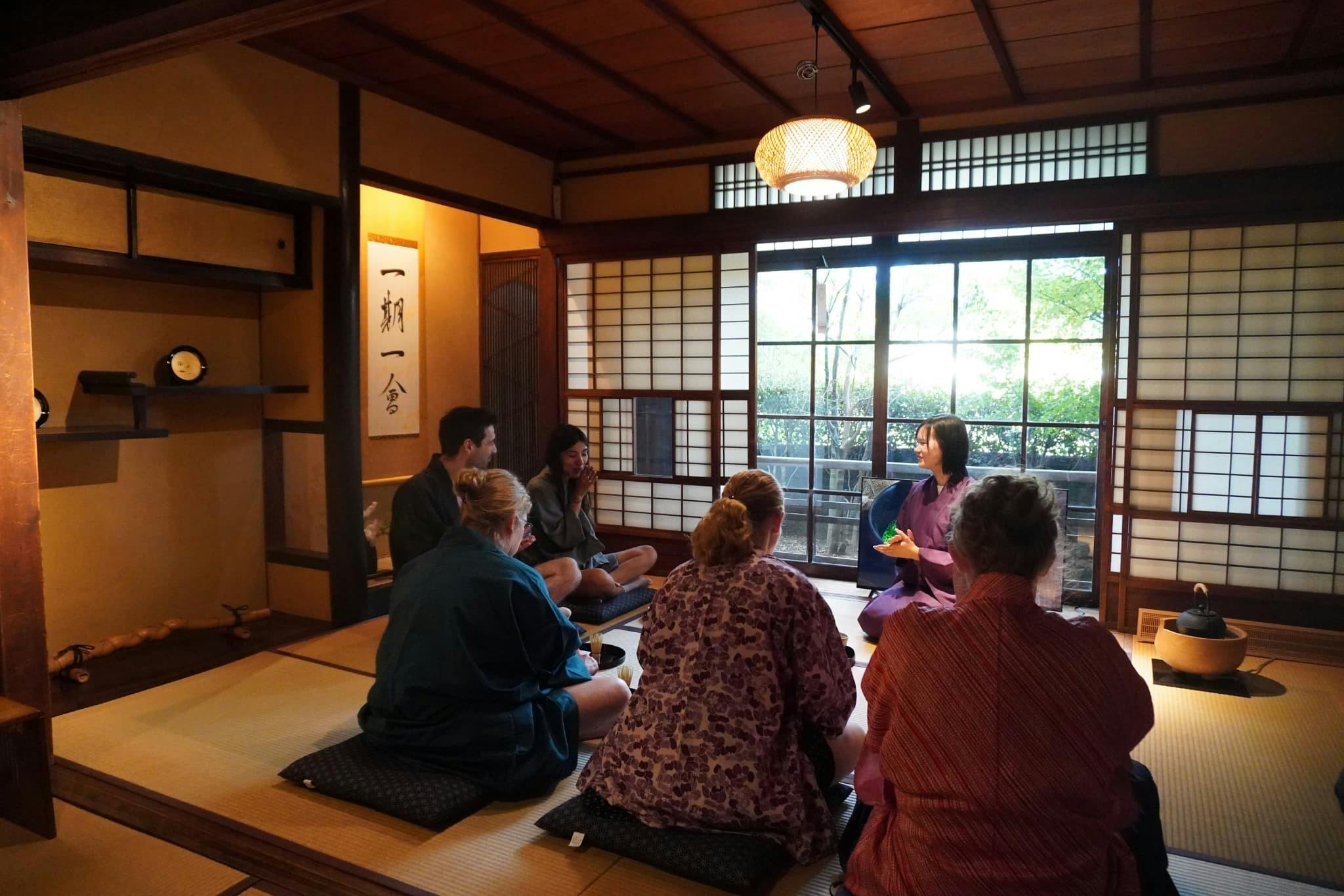 Kyoto: Guided Tea Ceremony or Japanese Calligraphy