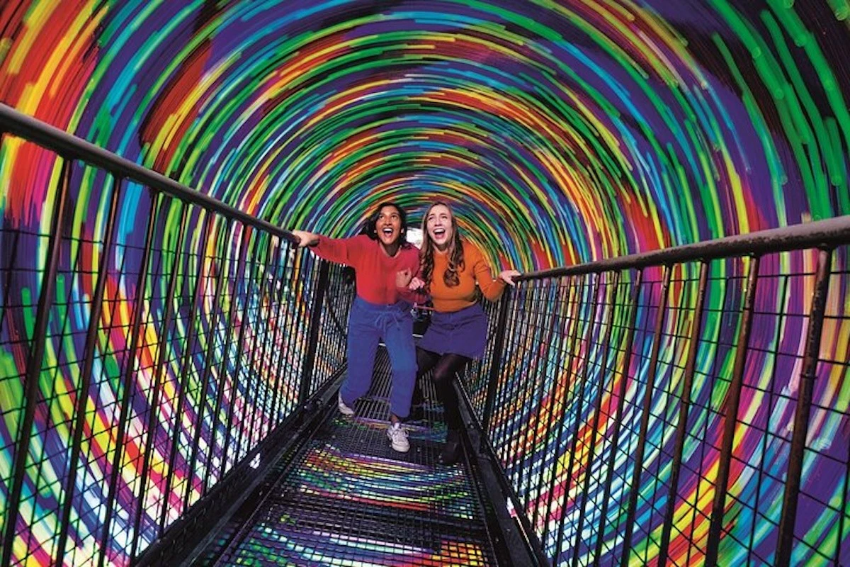 Edinburgh: Harry Potter Sites Tour + House of Illusions Experience