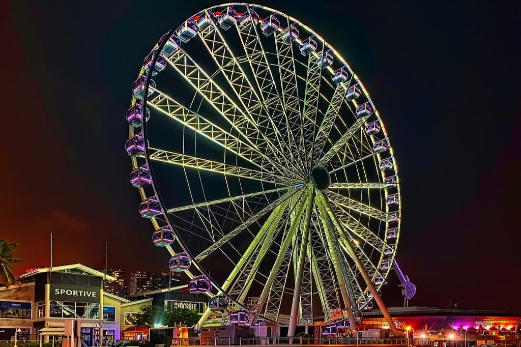 베이사이드의 대관람차.