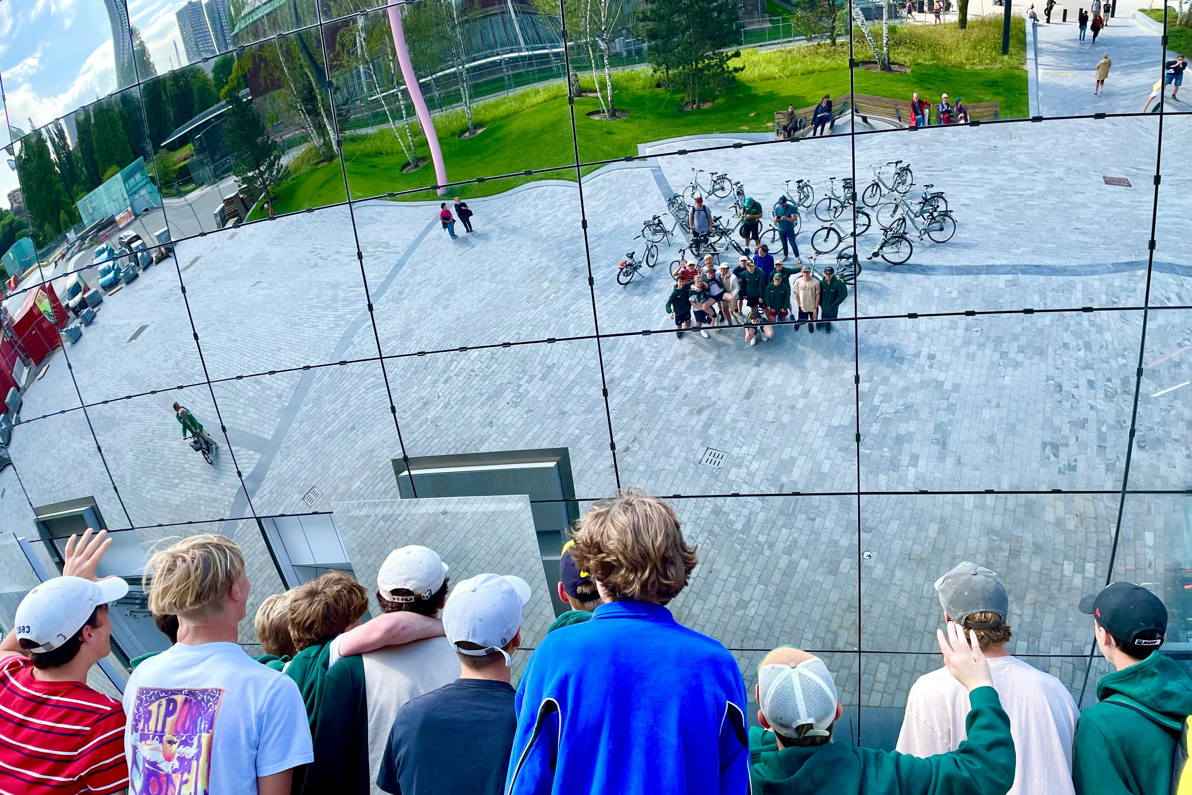 Jedinečný moment s fotkou ve skladu