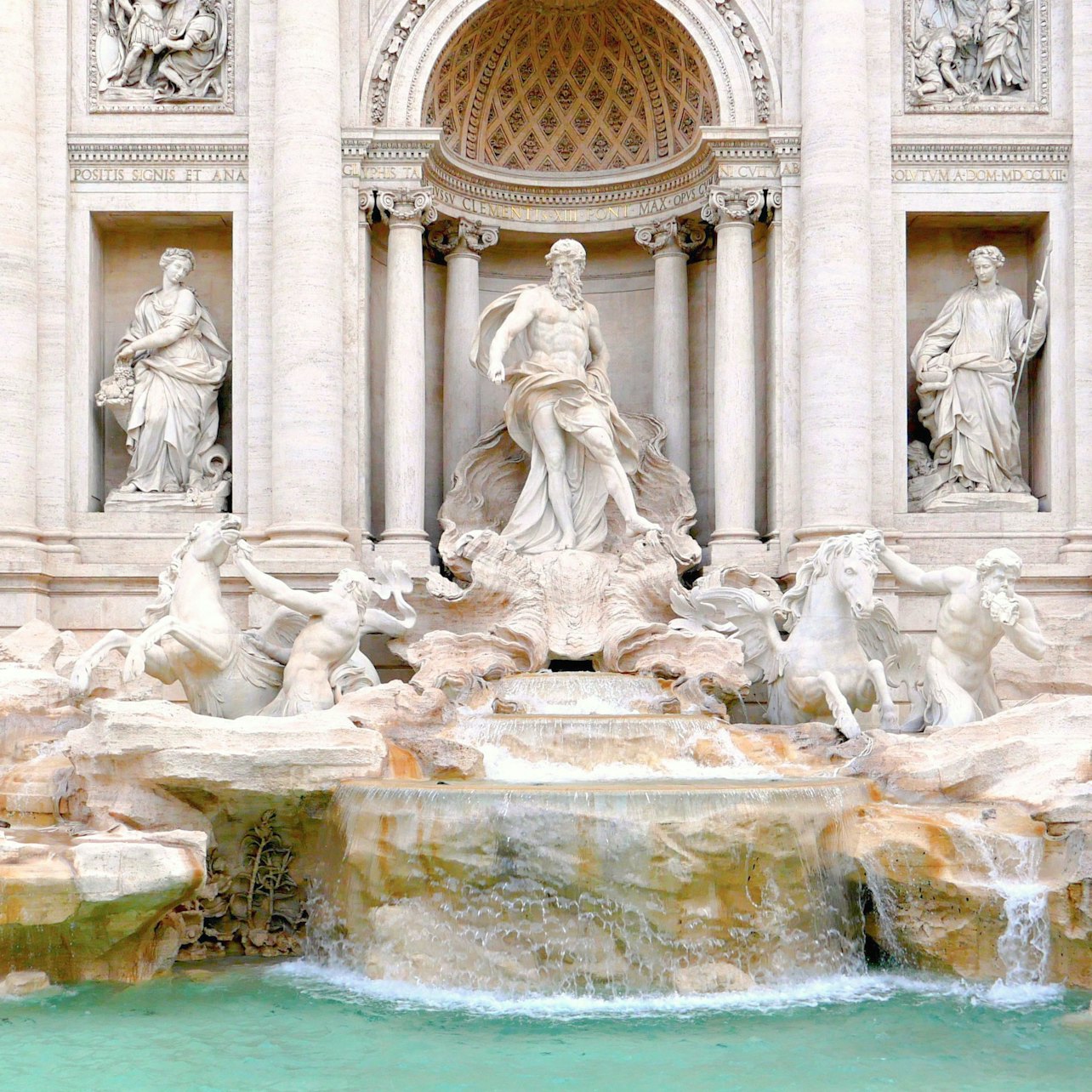 Roma: Visita guiada exprés a la Fontana de Trevi y sus subterráneos - Alojamientos en Roma
