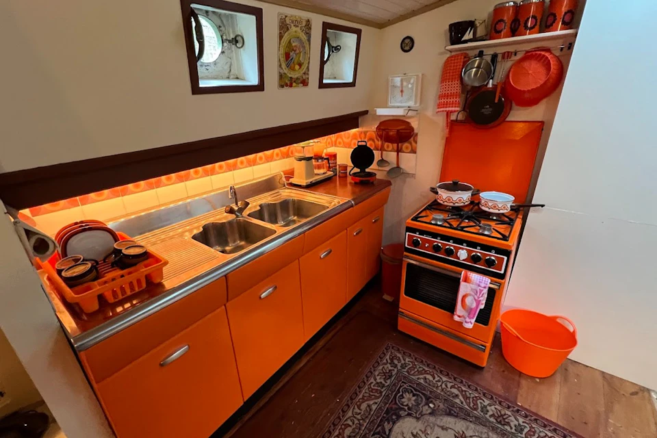 70s kitchen in former cargo hold