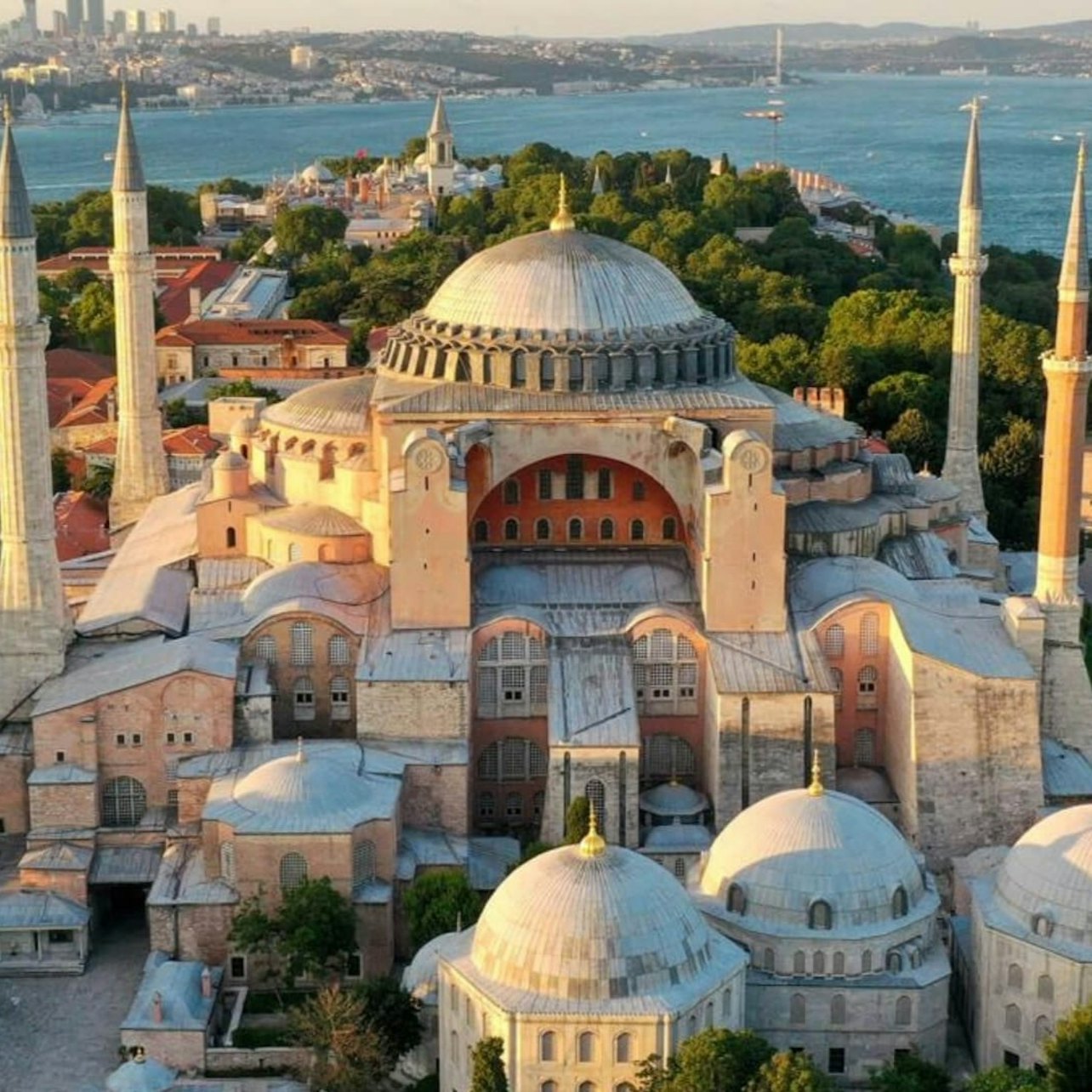Hagia Sophia: Entry Ticket + Guided Tour in Istanbul β Tiqets