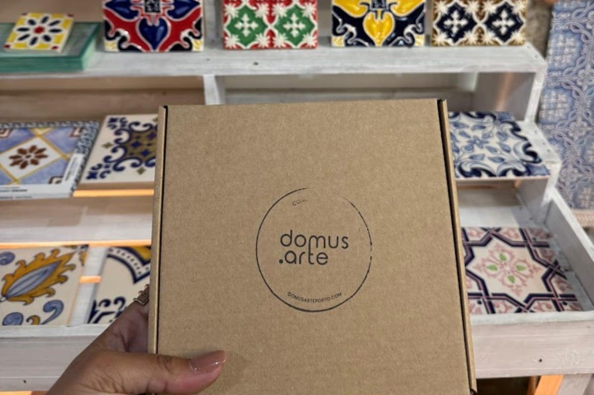 Peinture sur carrelage à Domus Arte