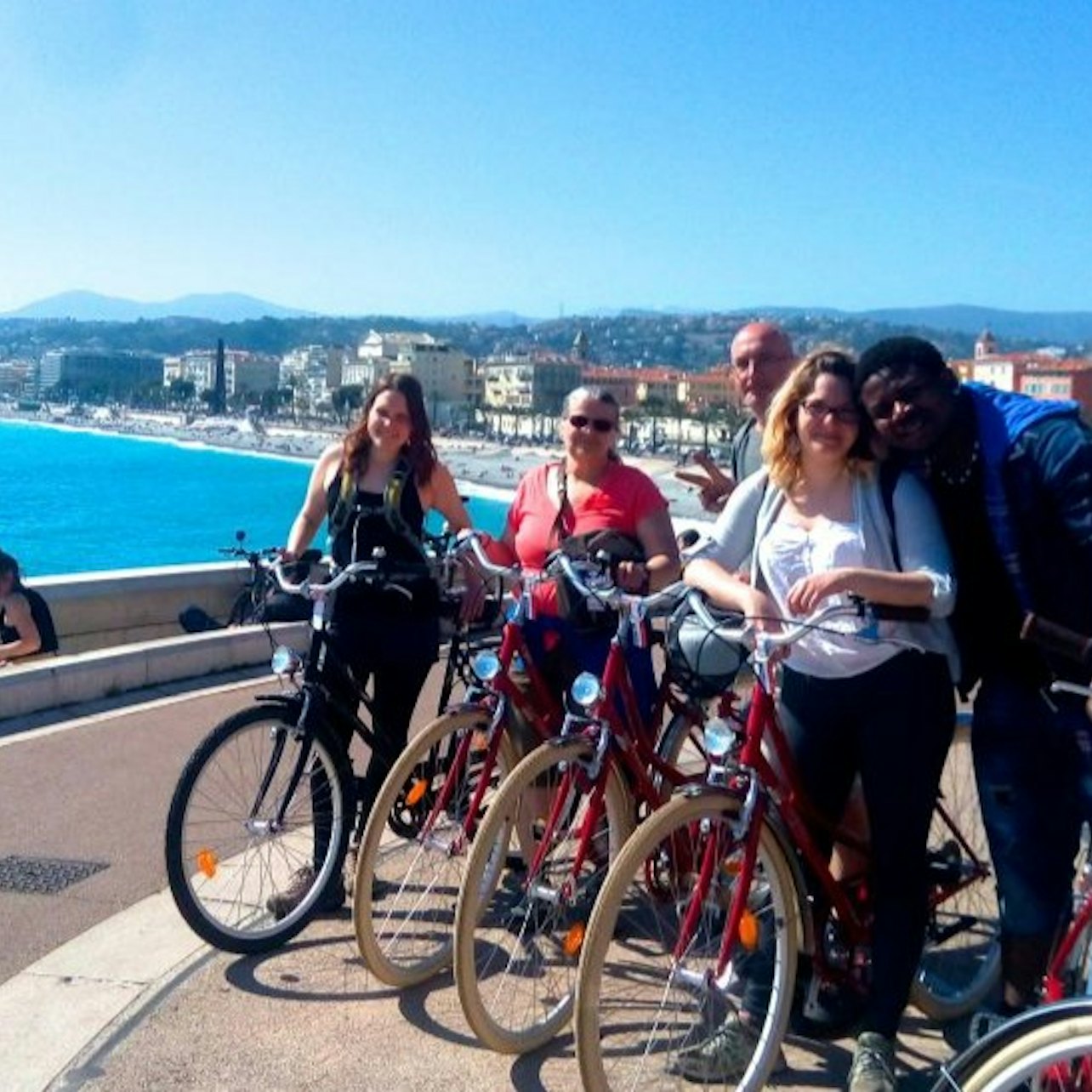 Visita panorámica de Niza en bicicleta eléctrica - Alojamientos en Niza