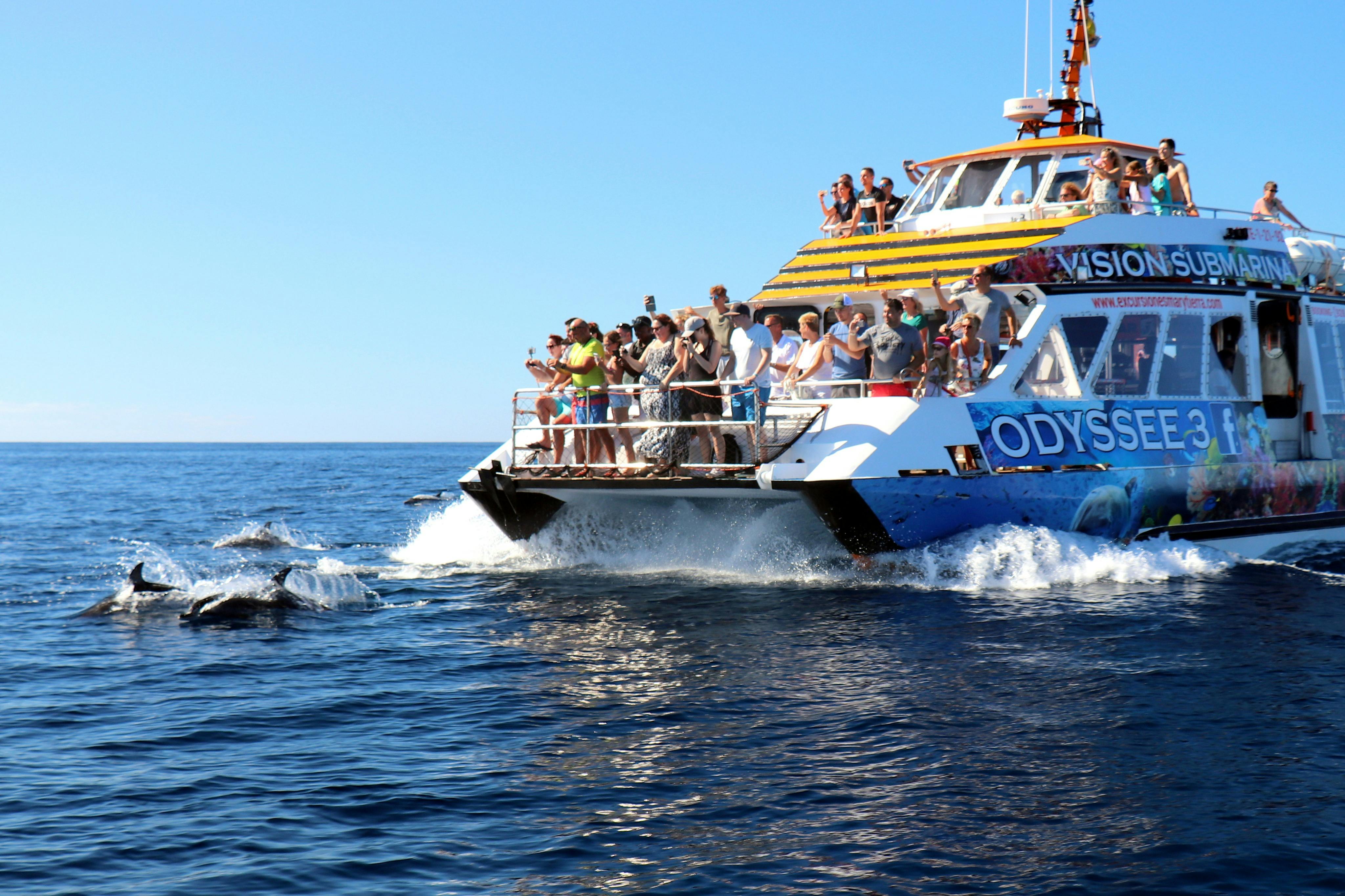 Βάρκα με γυάλινο πυθμένα