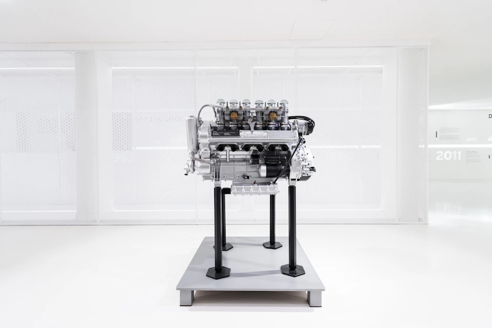 Lamborghini engine