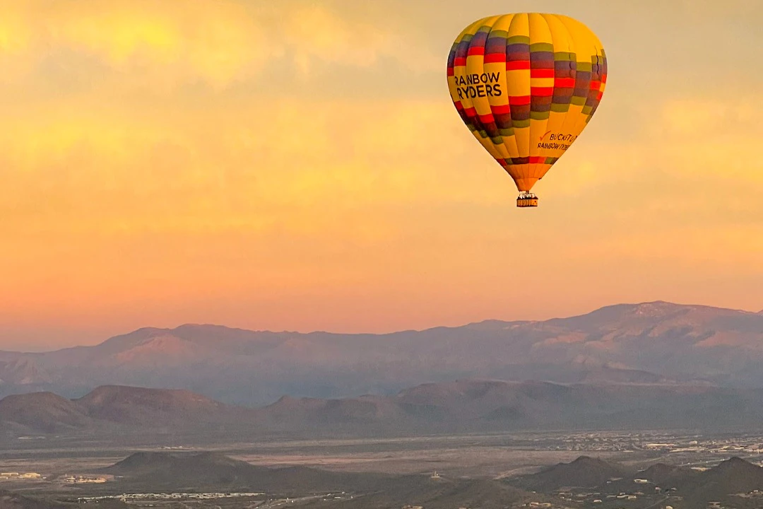 Phoenix: Guided Sunset Hot Air Balloon Ride