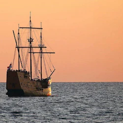 Dubrovnik: Adult Only Guided Sunset Cruise 3