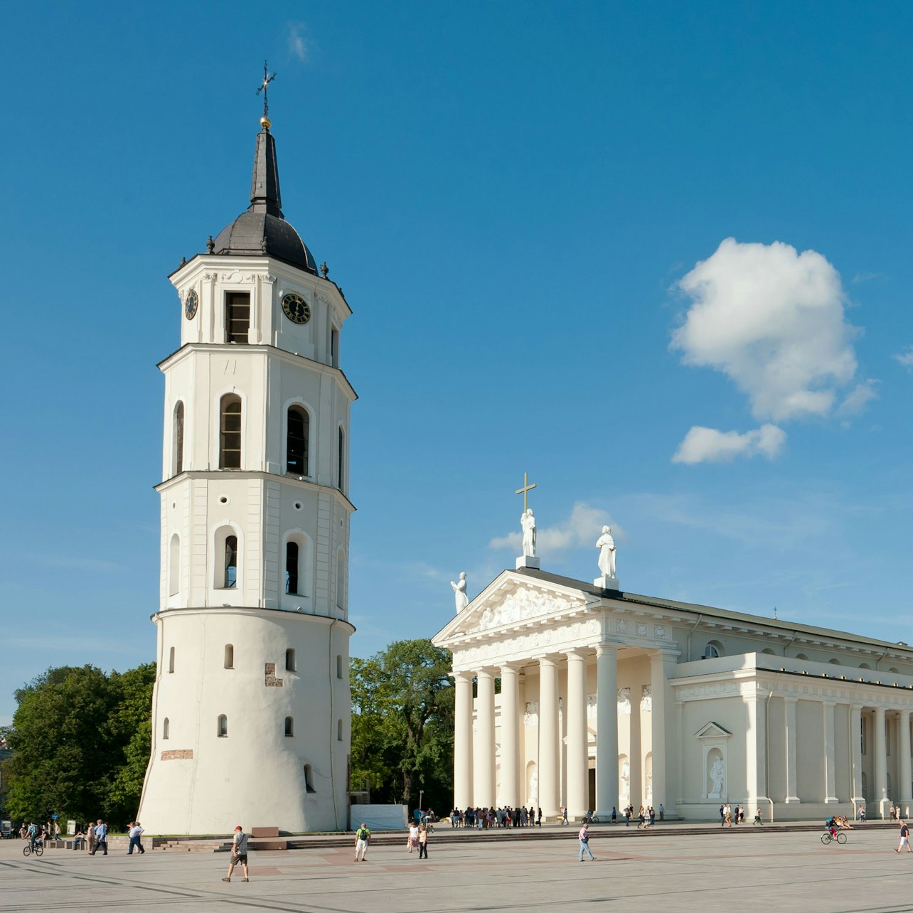 Campanário da Catedral de Vilnius - Acomodações em Vilnius