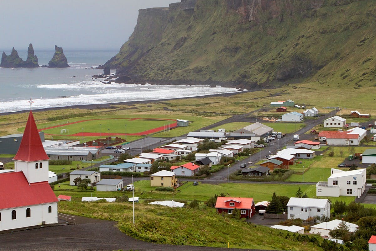 Uitzicht op het dorp Vík