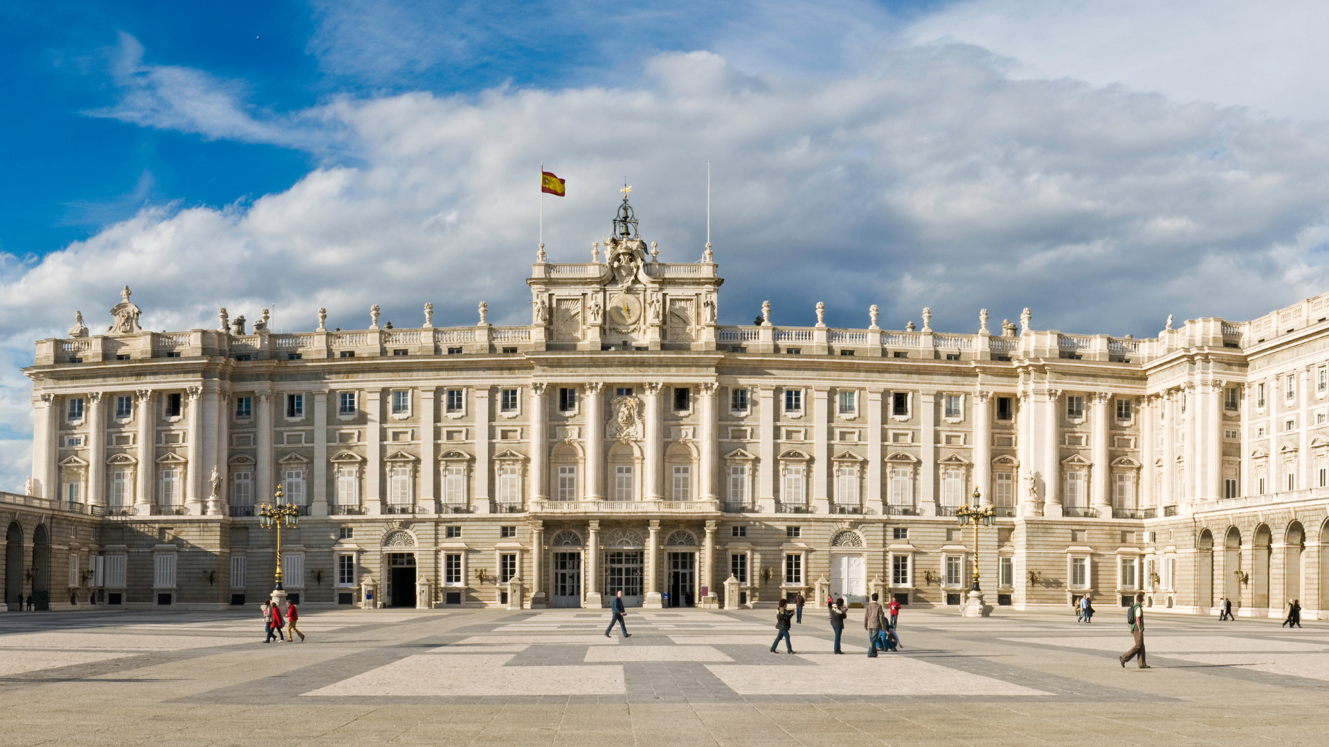 Guided tour with access to the Royal Palace and Cathedral of La Almudena