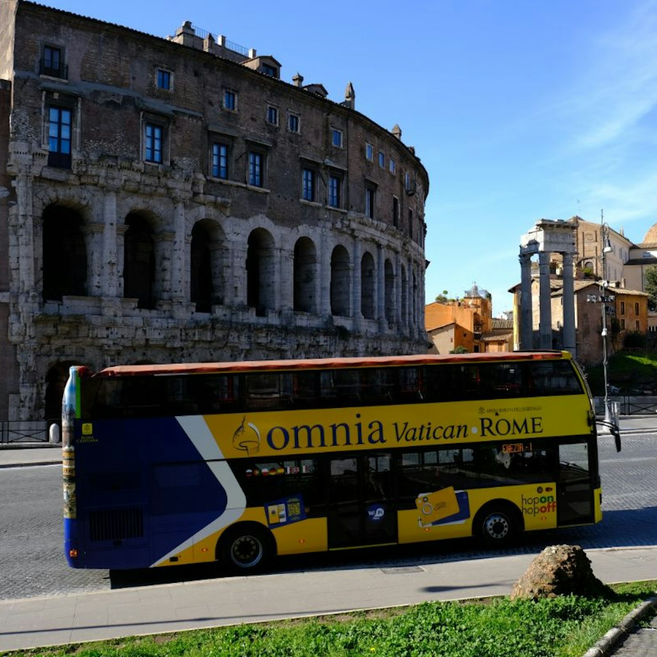 Vaticano e Roma: Passeio de ônibus hop-on hop-off - Acomodações em Roma