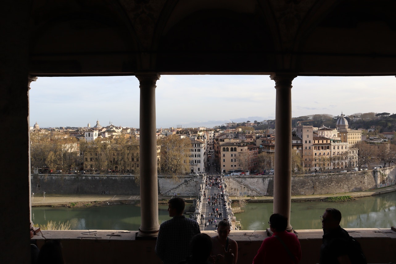 Roma: Castel Sant'Angelo Fast-Track Ticket e Express Tour - Acomodações em Roma