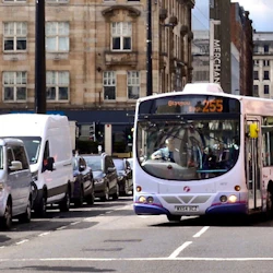 Första bussen i Glasgow