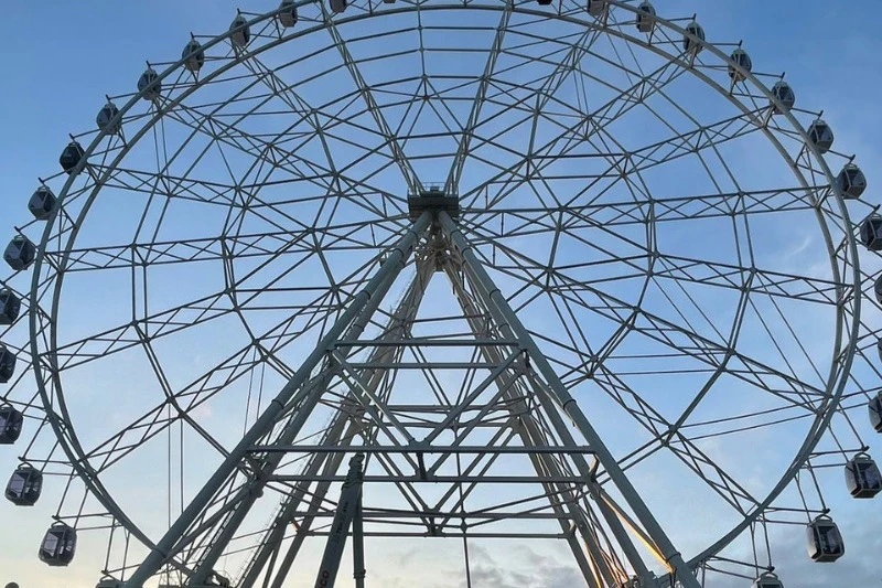 Aztlán Feria de Chapultepec: Ferris Wheel VIP Cabin Ticket