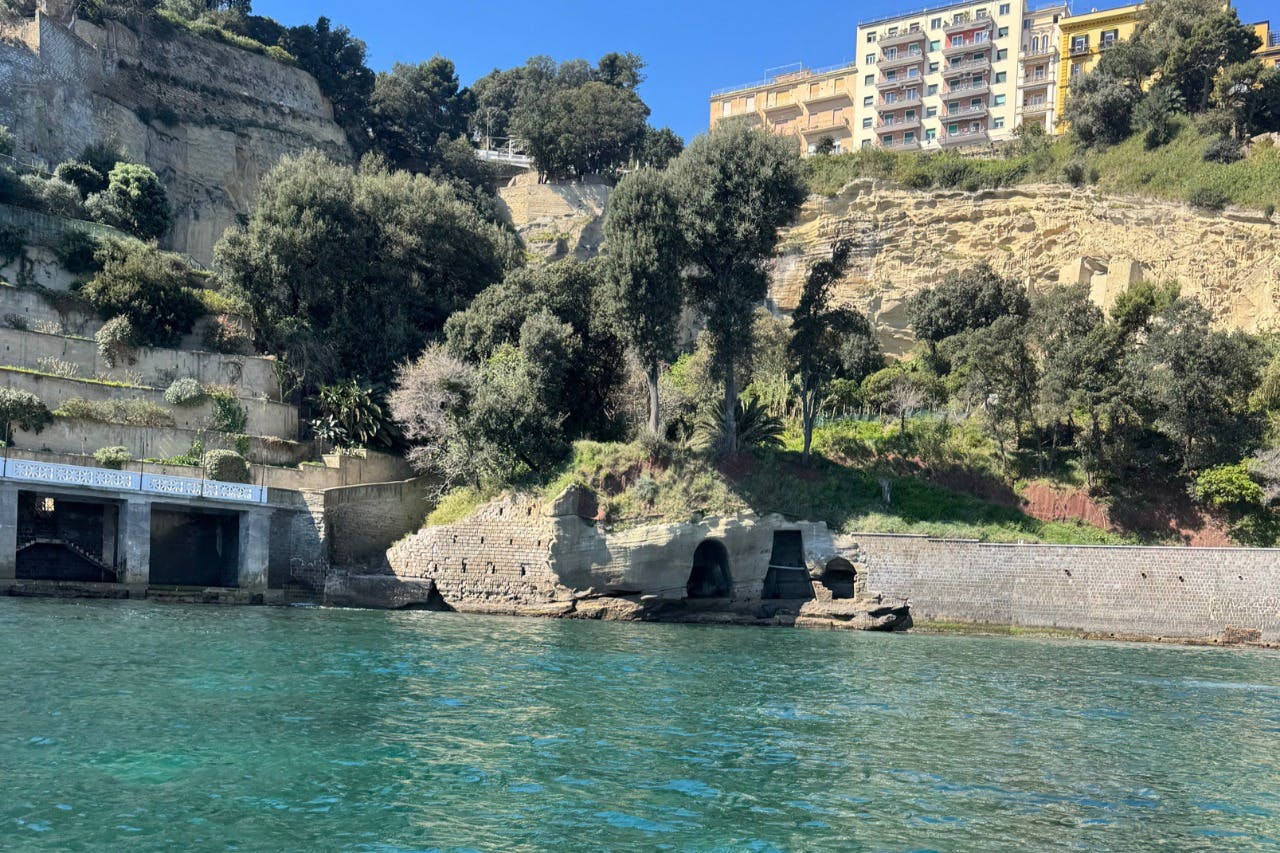 Napoli: Tour privato in barca — 3