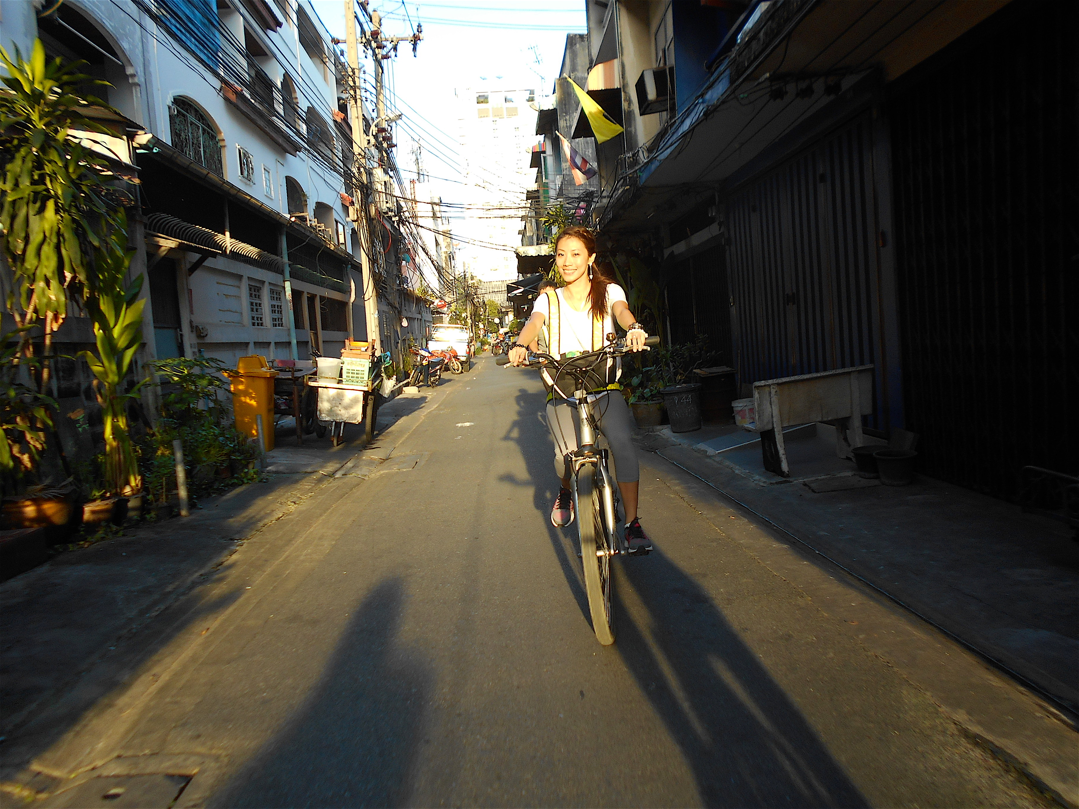 Bangkok by Night: Bike Tour