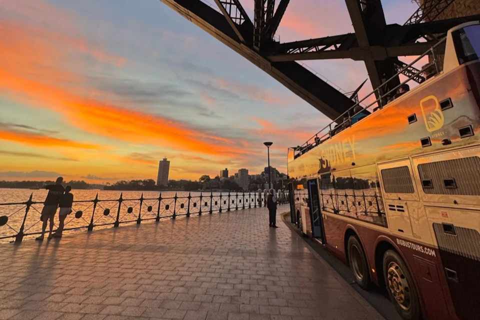 Big Bus Sydney: Open-Top Bus Night Tour