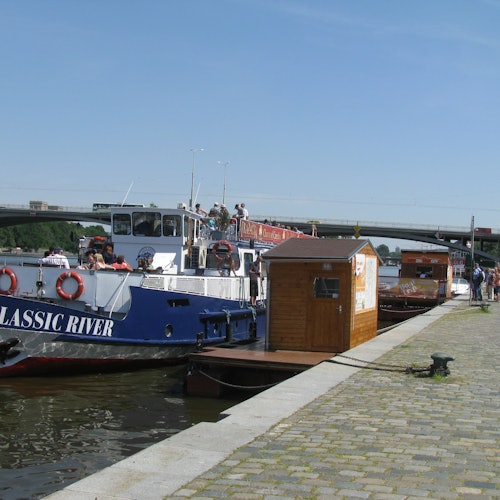 Crucero panorámico por el río Moldava