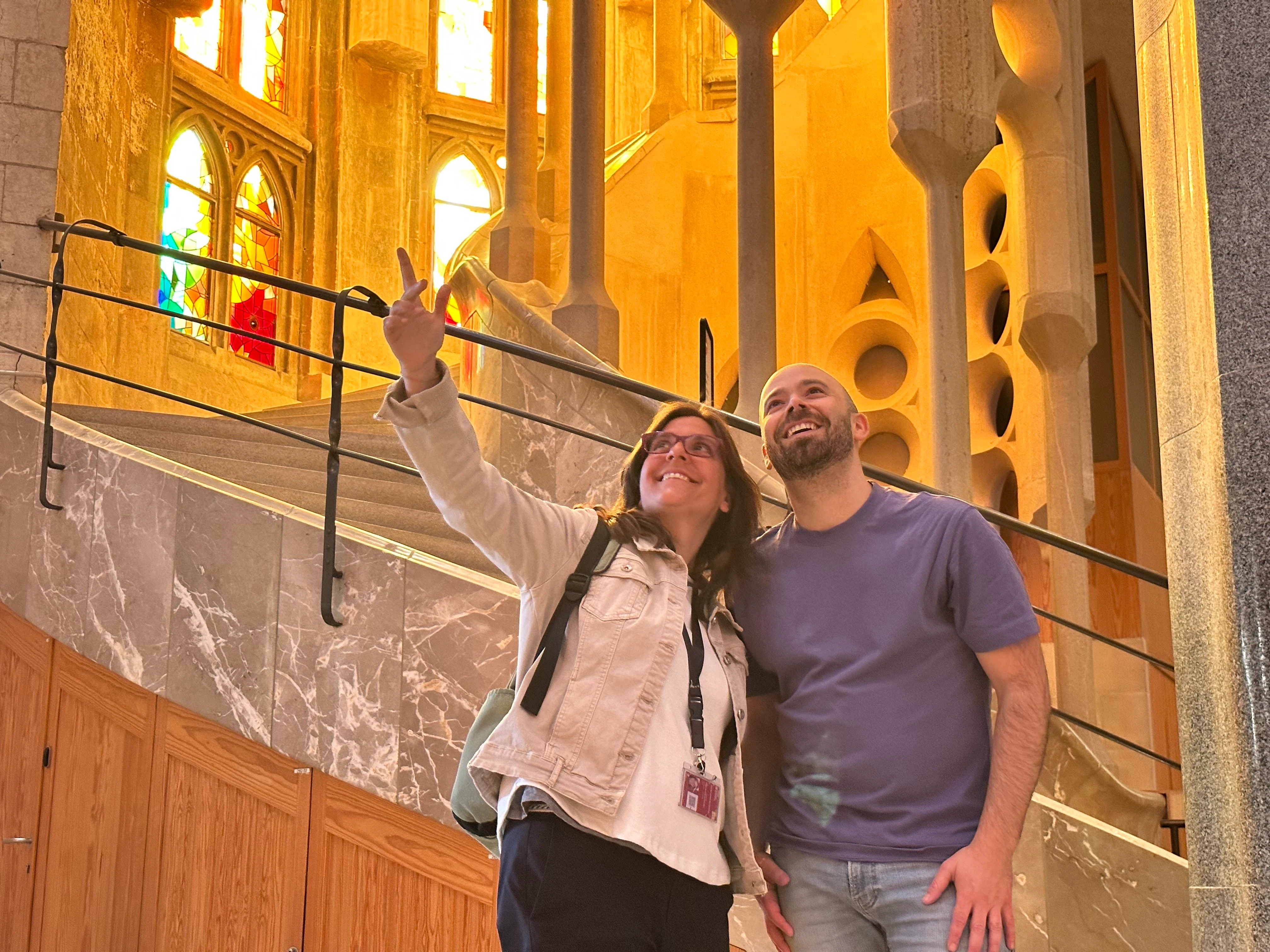 Sagrada Familia: Go With a Local Guided Tour
