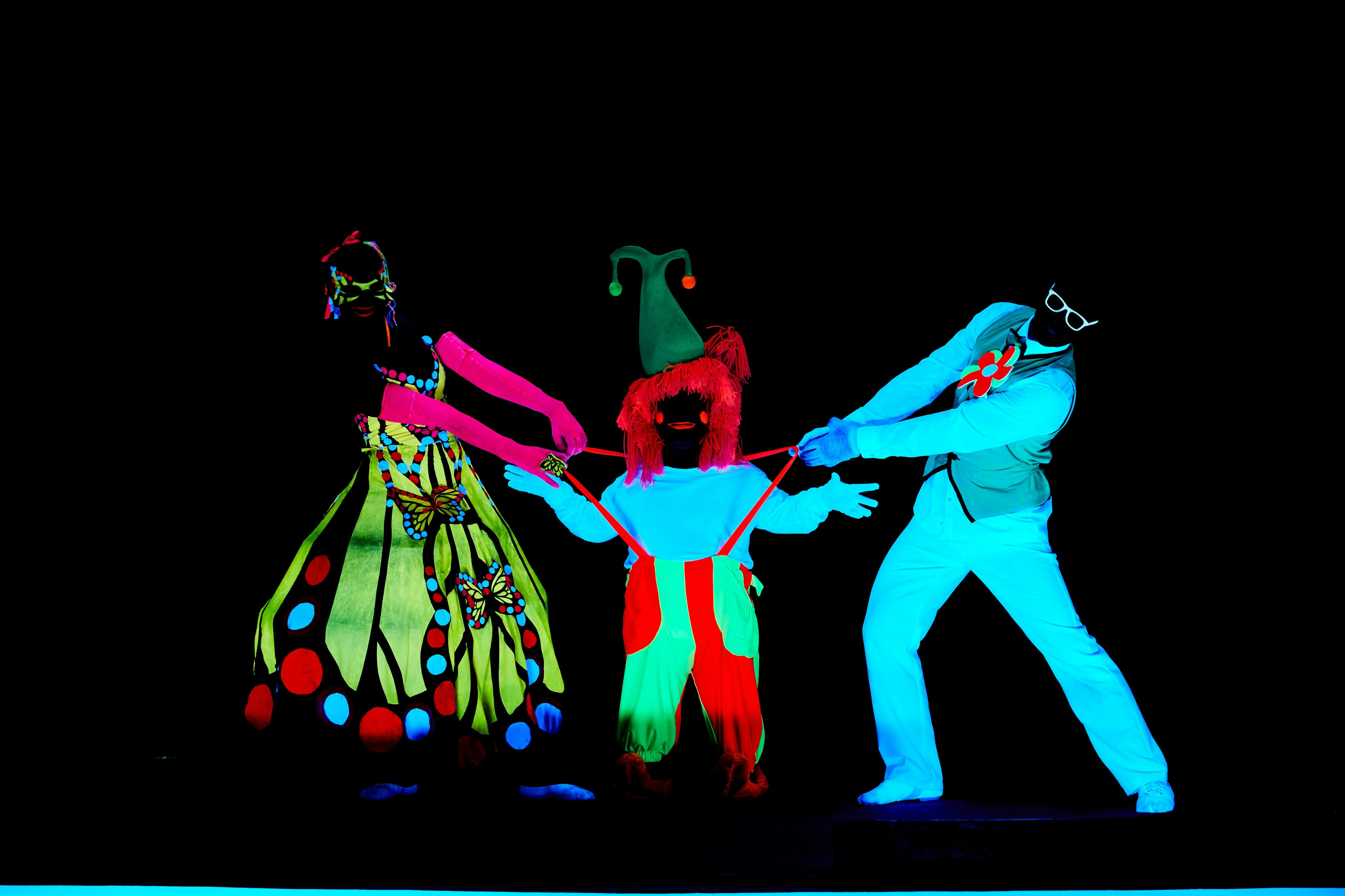 Wow Show Black Light Theatre wow-show-black-light-theatre