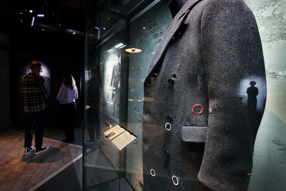 Go underground and enter the occupation years in Denmark. Through different scenes from the 5 years of war.