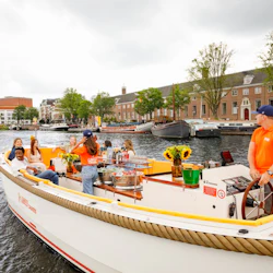 Amsterdam: Luxury Open Boat Cruise from the Anne Frank House 5
