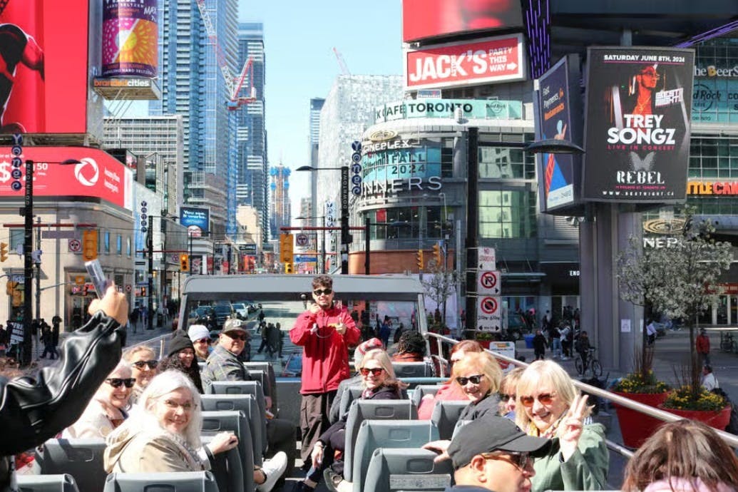 Niagara Falls: Guided Day Tour from Toronto + Hop-on Hop-off Bus Tour 4