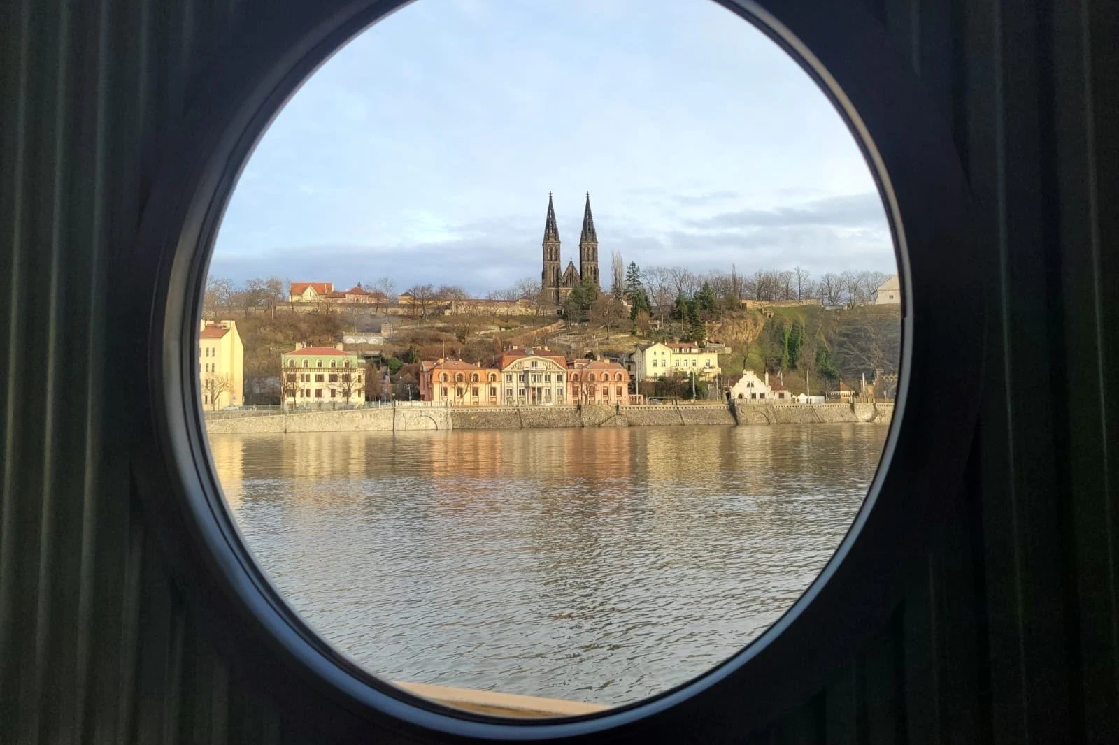 Prague: Private Sightseeing Cruise + Audio Guide