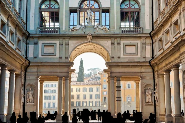 Uffizi Gallery & Accademia Gallery: Reserved Entry + Audio Guide App