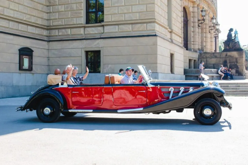 Karlštejn Castle: Vintage Car Tour from Prague