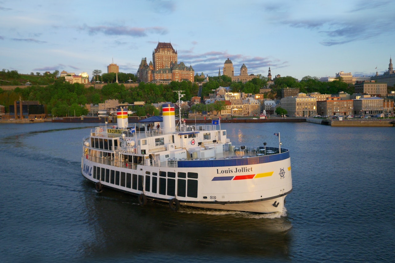 Crucero fluvial turístico guiado por Quebec - Alojamientos en Ciudad de Quebec