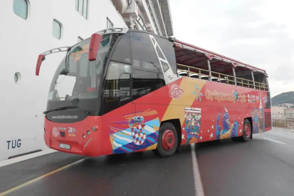 Split : Tour en bus Hop-on Hop-off 24 ou 48 h + Visite guidée à pied