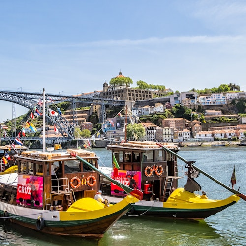 Tuk Tuk Porto City Tour and Porto Six Bridges Cruise
