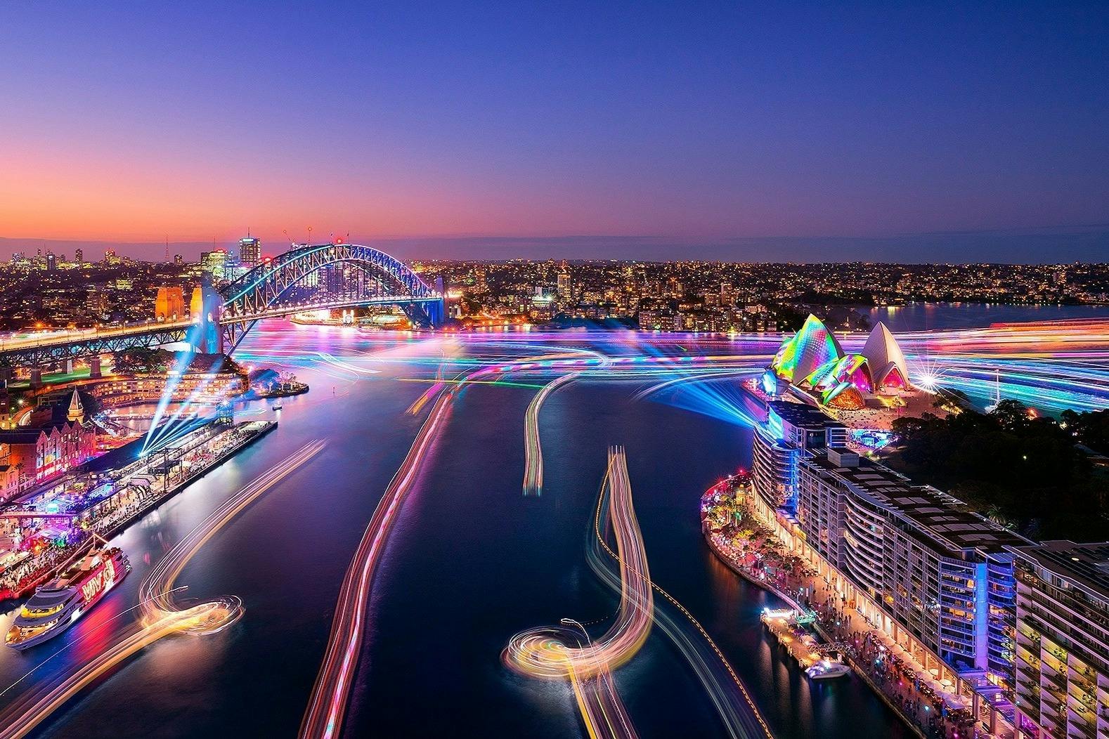 LEVENDE krydstogter på Sydney Harbour