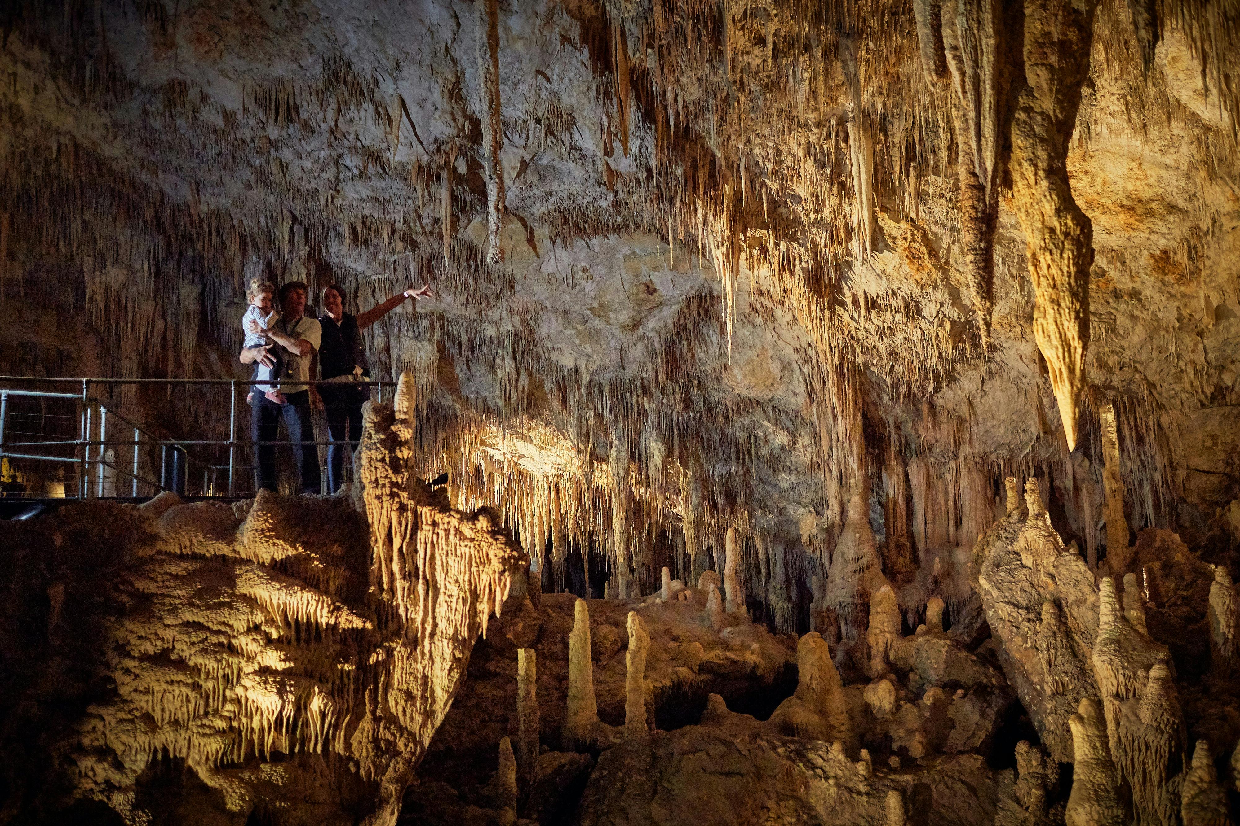 猛犸洞自助游，您可以按照自己的节奏漫步