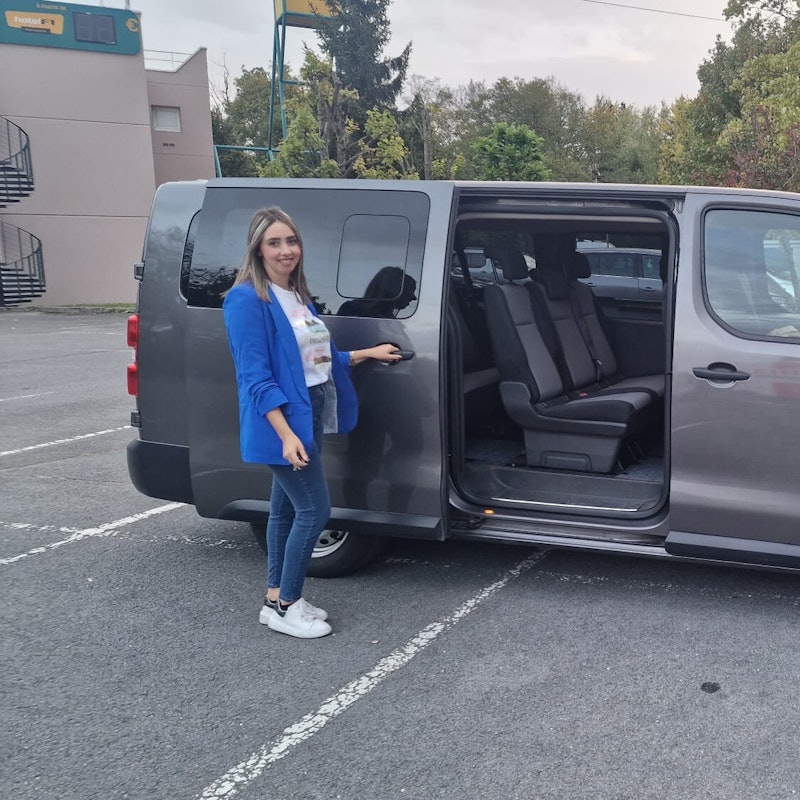 Paris van shuttle on sale