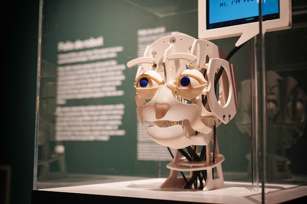 Fèlix el robot en ON/OFF