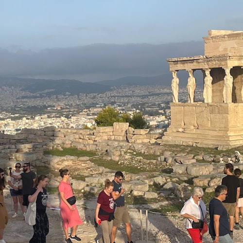 Acropolis & Acropolis Museum: Entry + Private Guided Tour in French