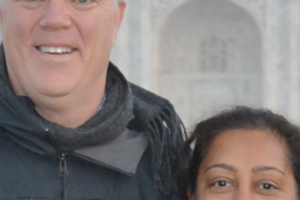 Visit to Taj Mahal during a day trip to Agra