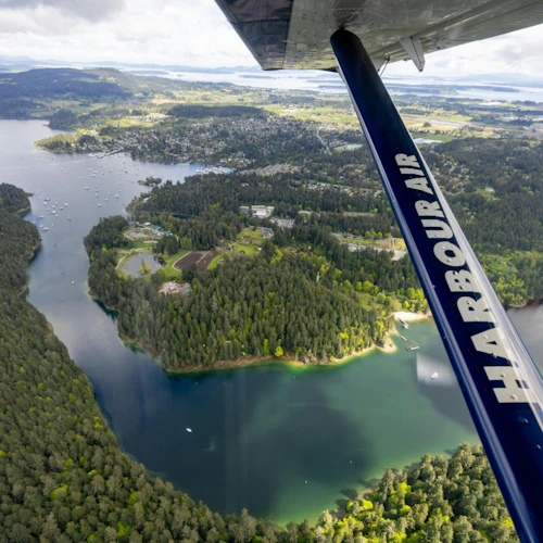 Victoria: Extended Scenic Seaplane Tour - City, Coast & Islands