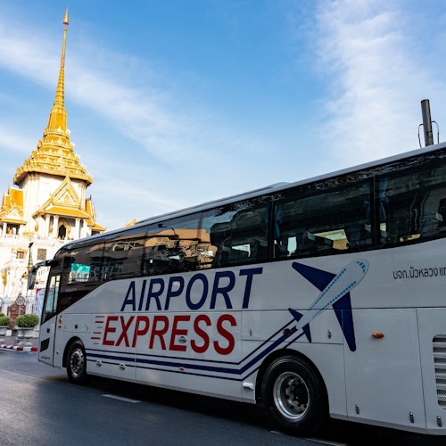 Bangkok: Bus Transfer from Bangkok to Suvarnabhumi Airport (BKK)