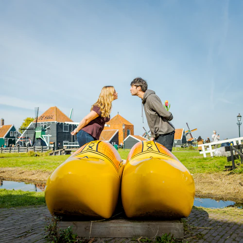 Volendam & Zaanse Schans Windmills: Half-Day Guided Tour - Photo 3
