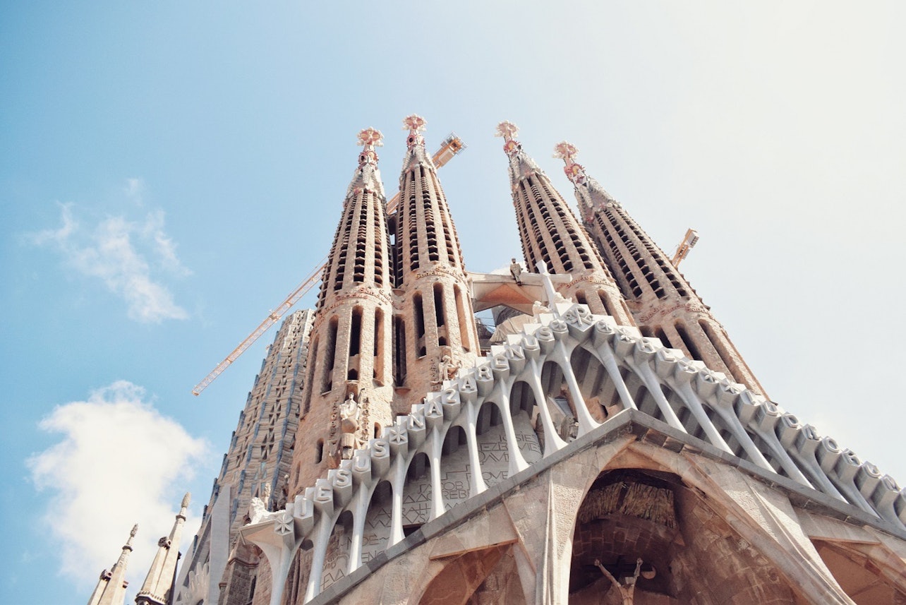 Modernismo em Barcelona: Visita guiada à tarde + Sagrada Família + Parque Güell - Acomodações em Barcelona